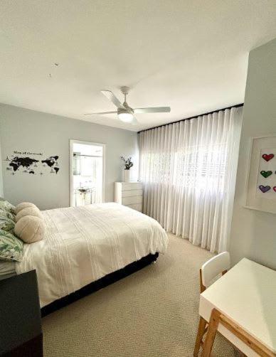 Holiday home Generous 4-bed 3-bath In Seven Hills Brisbane