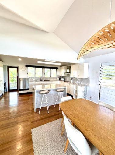 Generous 4-bed 3-bath In Seven Hills *