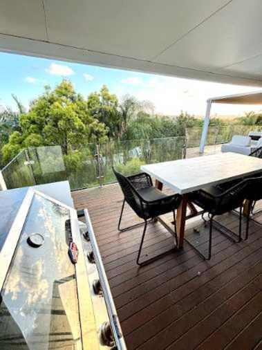 Generous 4-bed 3-bath In Seven Hills